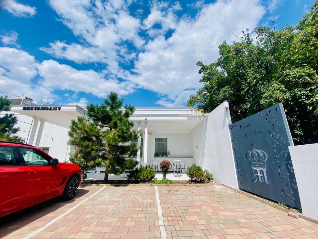 Hostel Orhideea บูเซา ภายนอก รูปภาพ